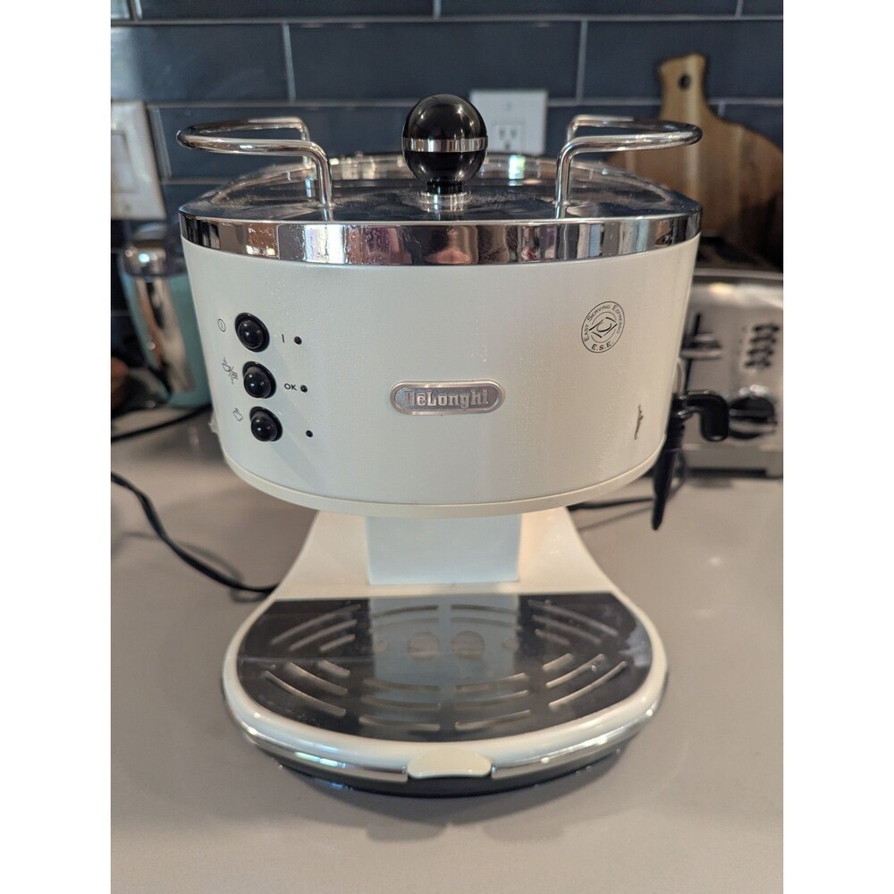 Delonghi Icona Vintage ECOV-311 Espresso Coffee Machine White  220V AC Read